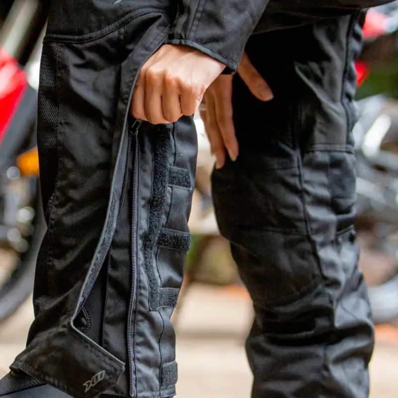 Calça Feminina X11 Versa Air Impermeável e Ventilada - Imagem de detalhe 3