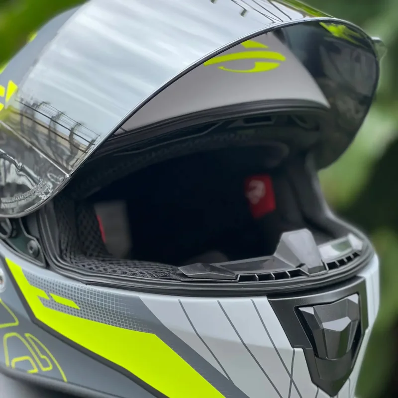 Capacete Mormaii M1 Neon Fechado Com Duas Viseiras